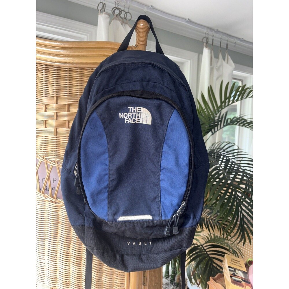 THE NORTH FACE Vault Laptop Backpack, Dark Blue/Black USED